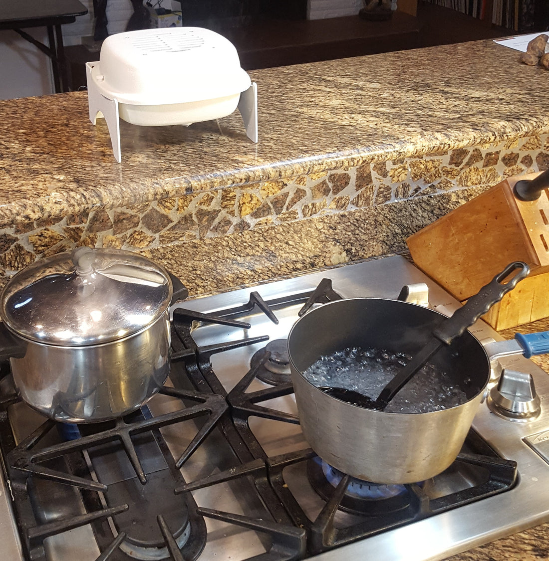 Do air purifiers help with cooking odors?